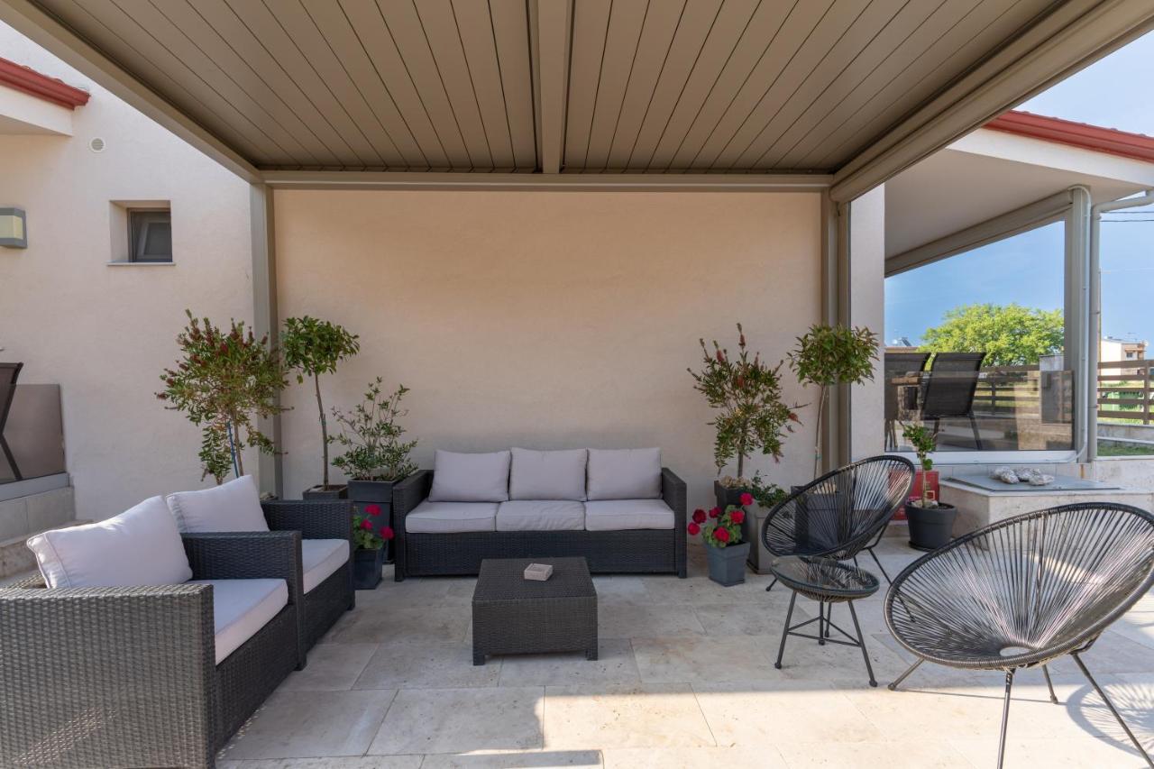 סטאברוס Elia Luxury Apartments מראה חיצוני תמונה